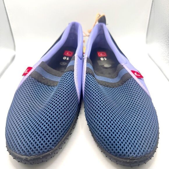 NWT Triangle ladies water shoes! - Picture 1 of 6